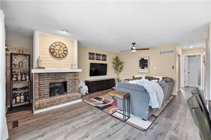 10991 Gillette Street, Overland Park, KS 66210 - #2