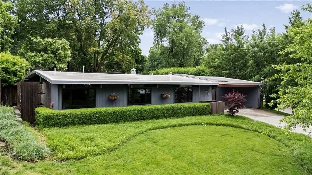 9805 Aberdeen Drive, Overland Park, KS 66206 - #1