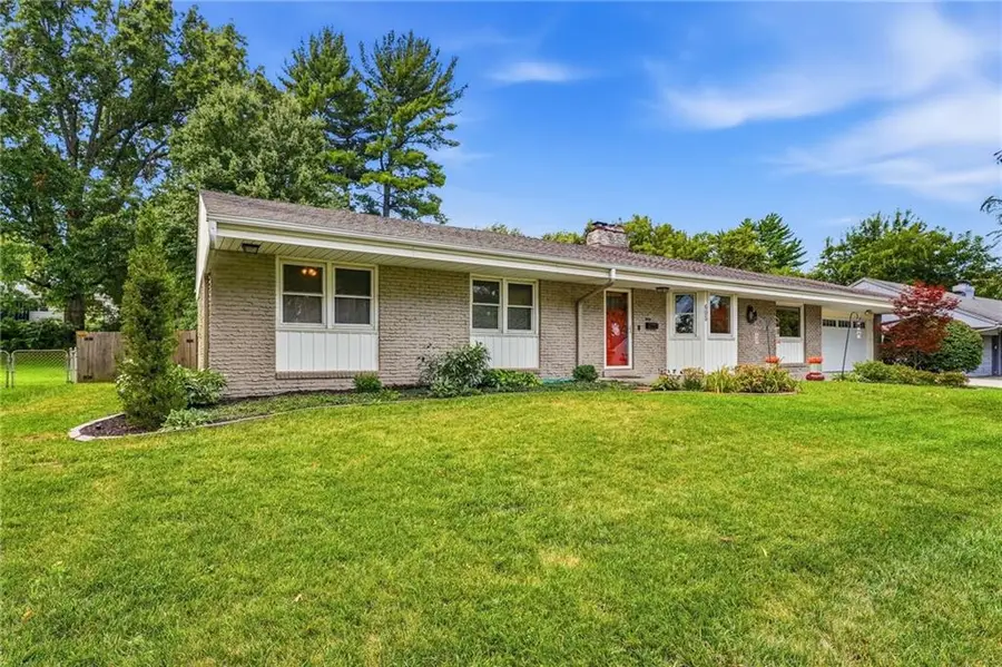 605 W 96th Street, Kansas City, MO 64114 - #2
