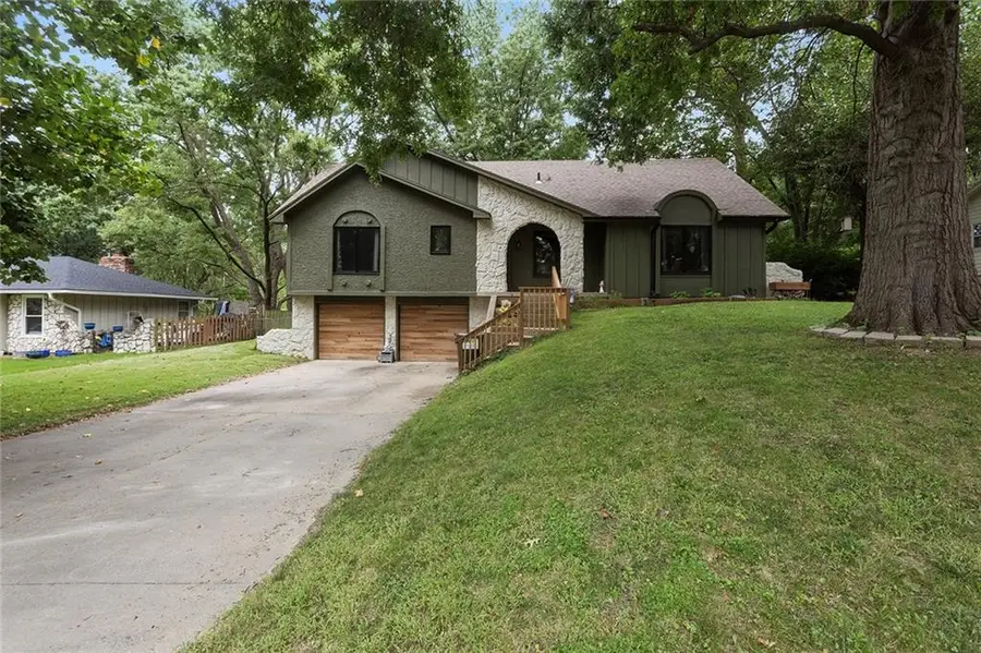 103 Ralph Drive, Lansing, KS 66043 - #2