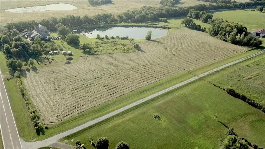 2152 N 700 Road, Eudora, KS 66025 - #3