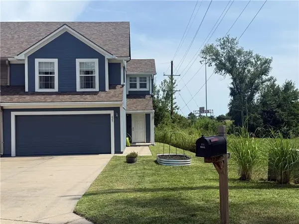 625 E Spring Avenue, Bonner Springs, KS 66012