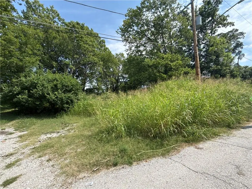 11328 E Lexington Avenue, Independence, MO 64054 - #1