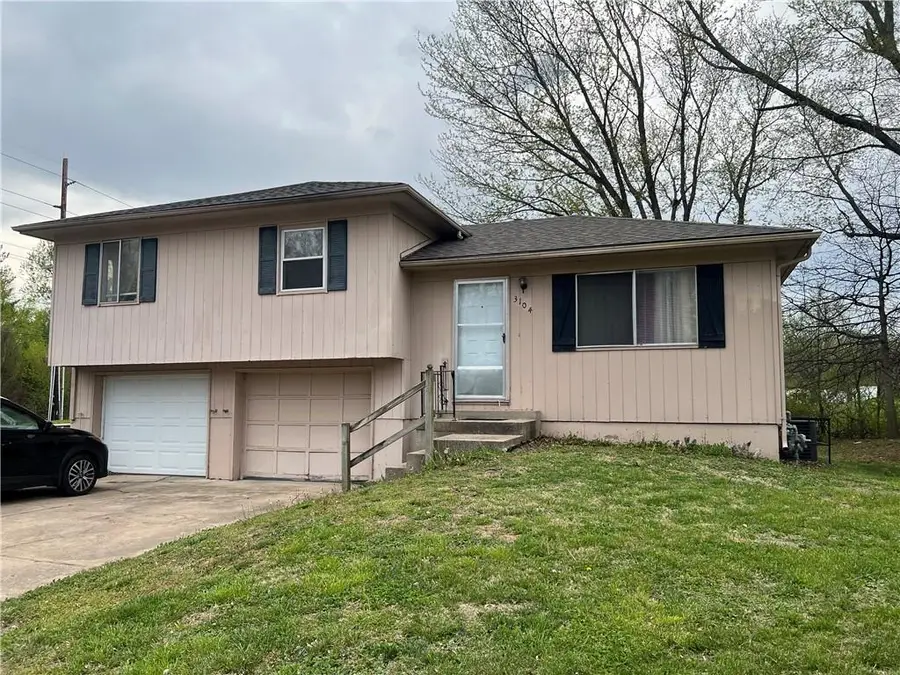 3102 N 68th Street, Kansas City, KS 66109 - #2