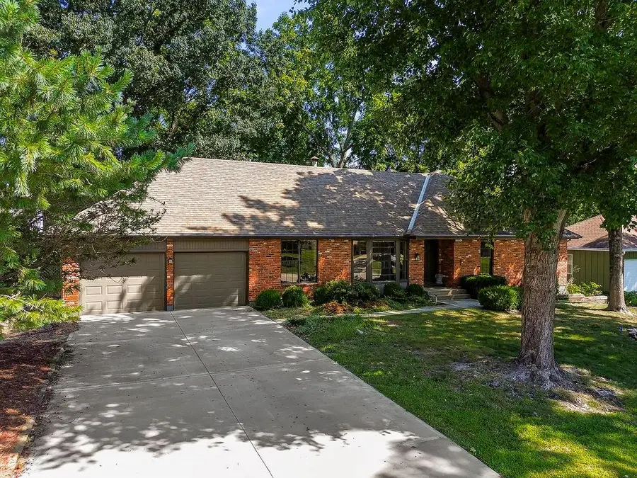 18604 E 27th Street S, Independence, MO 64057 - #2