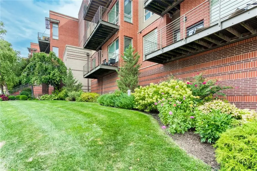 4521 Wornall Road #210, Kansas City, MO 64111 - #2