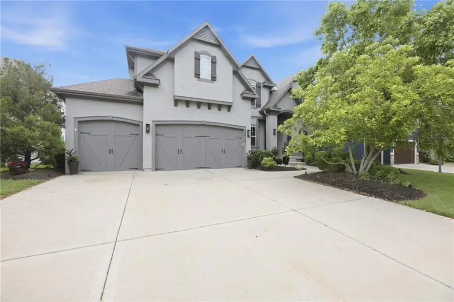 24913 W 98th Street, Lenexa, KS 66227 - #2