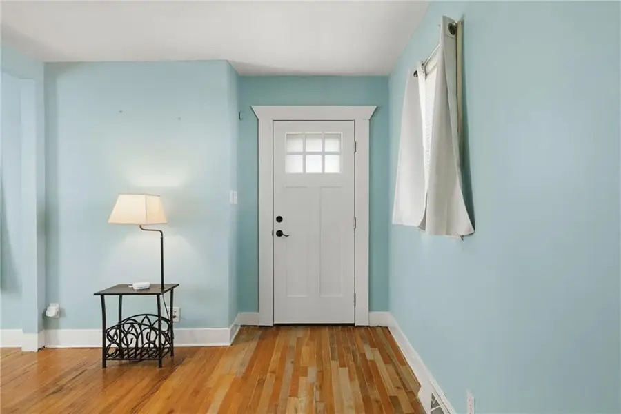 118 E 81st Street, Kansas City, MO 64114 - #3
