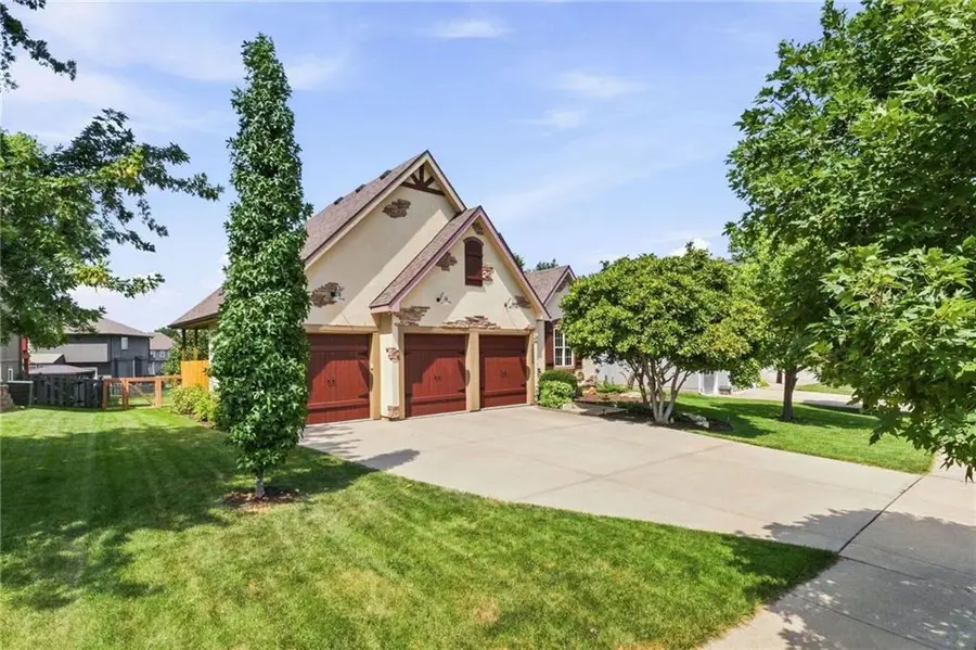10230 Marion Street, Lenexa, KS 66220 - #3