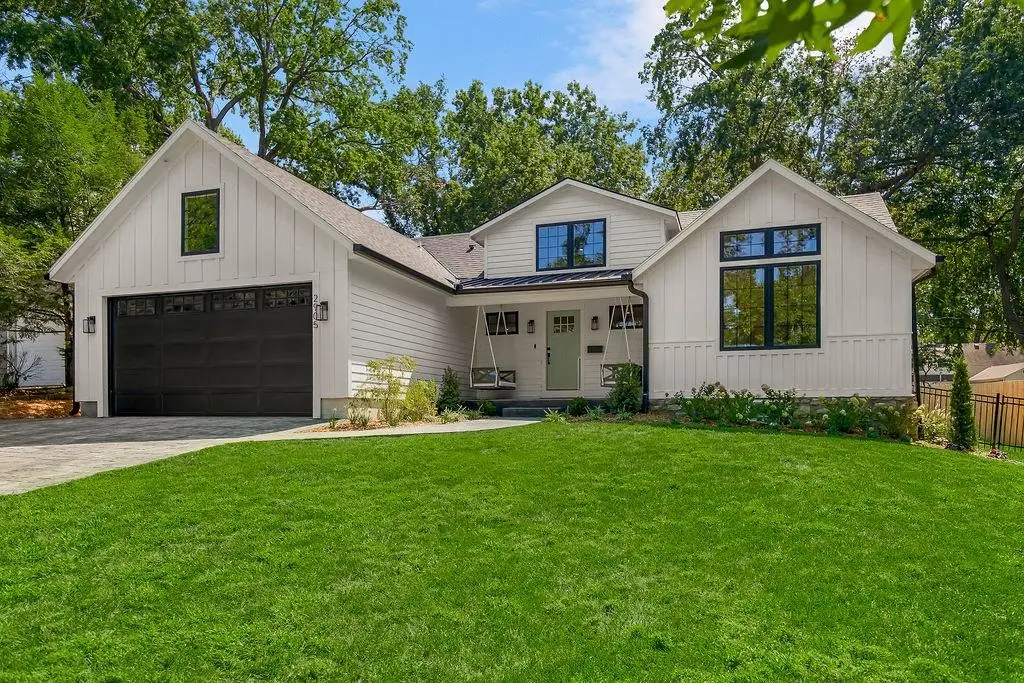 2905 W 73rd Street, Prairie Village, KS 66208 - #1
