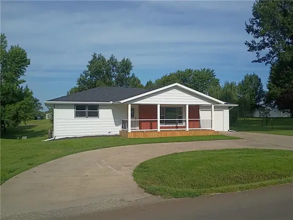 1013 N Alanthus Avenue, Stanberry, MO 64489