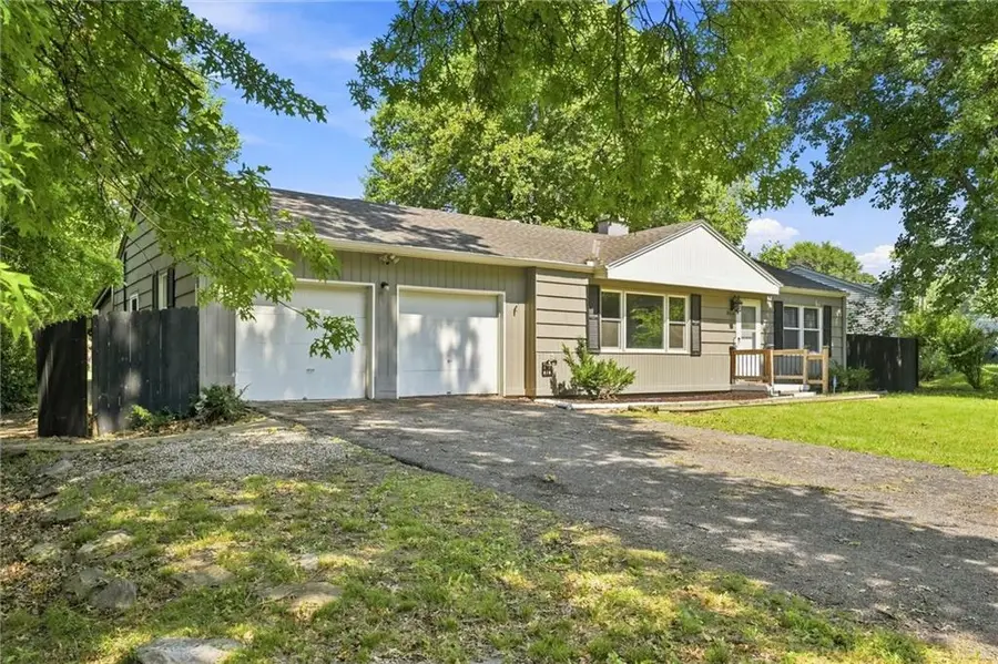 8810 E 71st Terrace, Raytown, MO 64133 - #2
