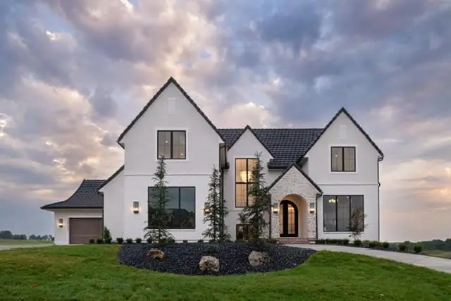 12111 W 173rd Terrace, Overland Park, KS 66221 - #1
