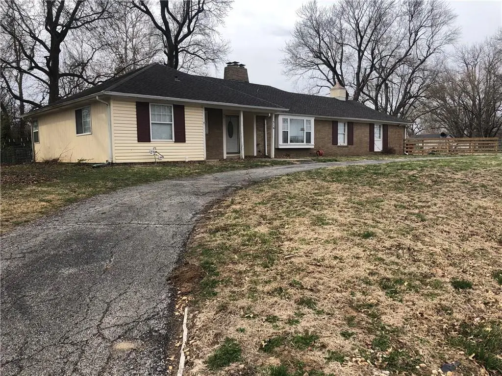 516 N 18th Street, Lexington, MO 64067 - #1
