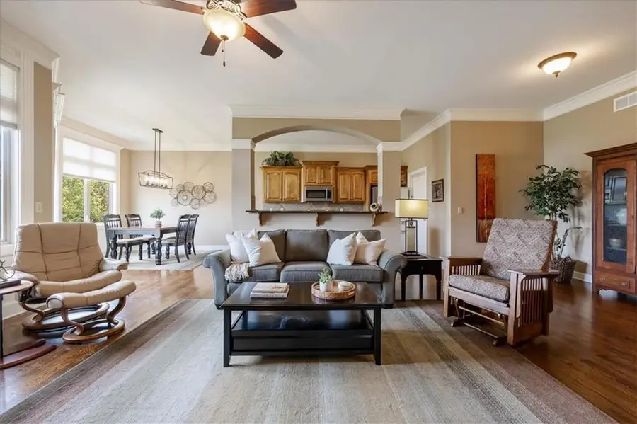10007 Millstone Drive, Lenexa, KS 66220 - #2
