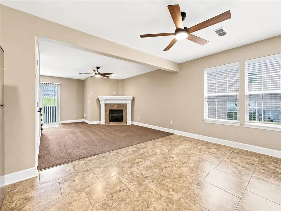8329 N Spruce Avenue, Kansas City, MO 64119 - #3
