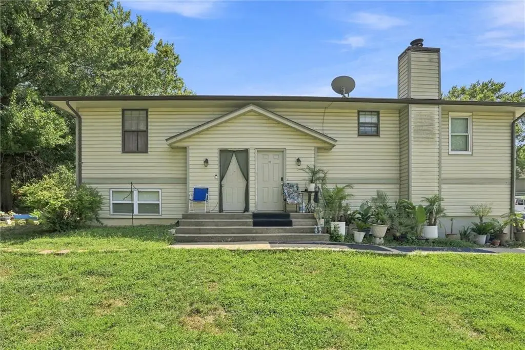 2801 Englewood Terrace, Independence, MO 64052 - #1