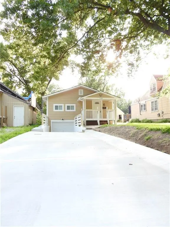 706 S Northern Boulevard, Independence, MO 64053 - #1