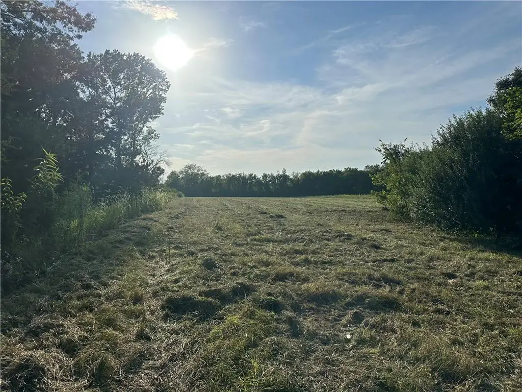 S Deer Run Road, Peculiar, MO 64078 - #1