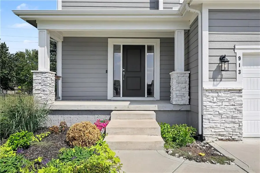 913 NE Ravenwood Terrace, Lees Summit, MO 64086 - #3