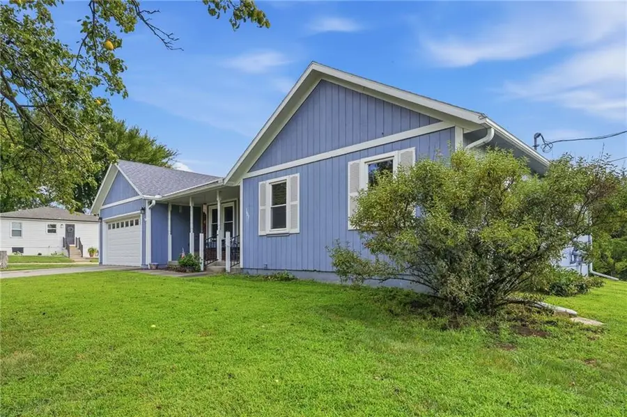 1002 Wright Street, Pleasant Hill, MO 64080 - #2