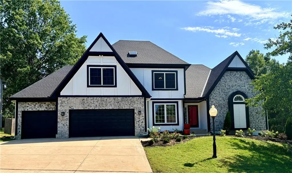 6801 N Quincy Circle, Kansas City, MO 64119 - #1