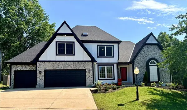 6801 N Quincy Circle, Kansas City, MO 64119