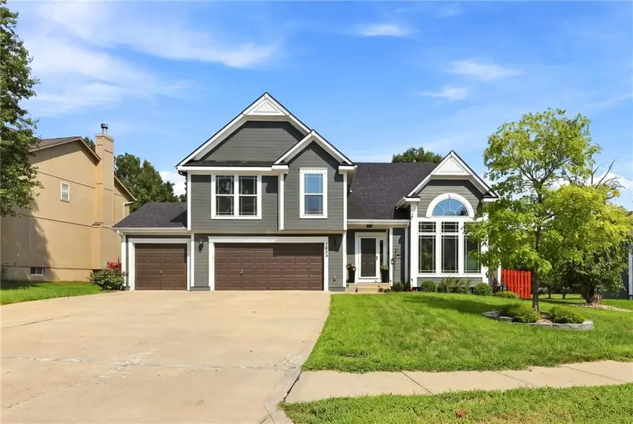 5343 Kenton Street, Shawnee, KS 66226 - #2