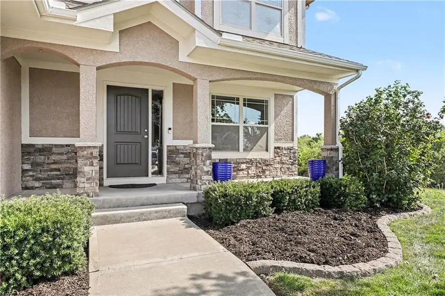 1922 Bluestone Drive, Lees Summit, MO 64064 - #2