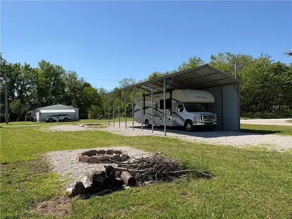 2 S Eagle Lane, Mound City, KS 66056