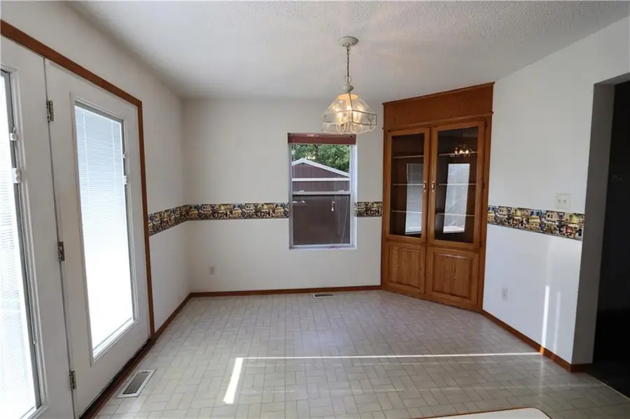 2908 S Day Road, Joplin, MO 64804 - #3