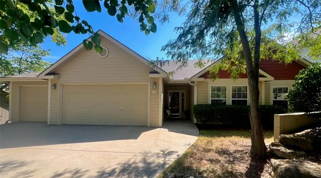 3807 Hunters Hill Drive, Lawrence, KS 66049 - #1