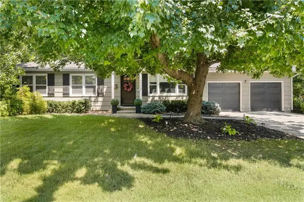 5508 W 71st Street, Prairie Village, KS 66208