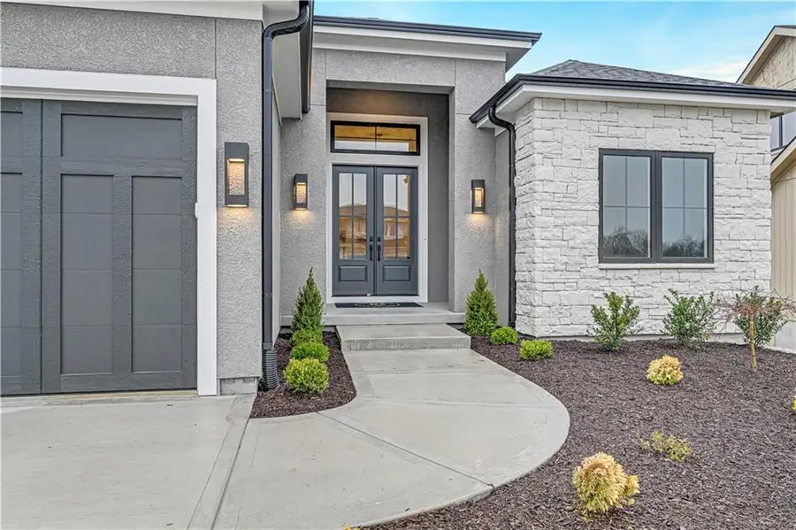 16284 S Allman Road, Olathe, KS 66062 - #2