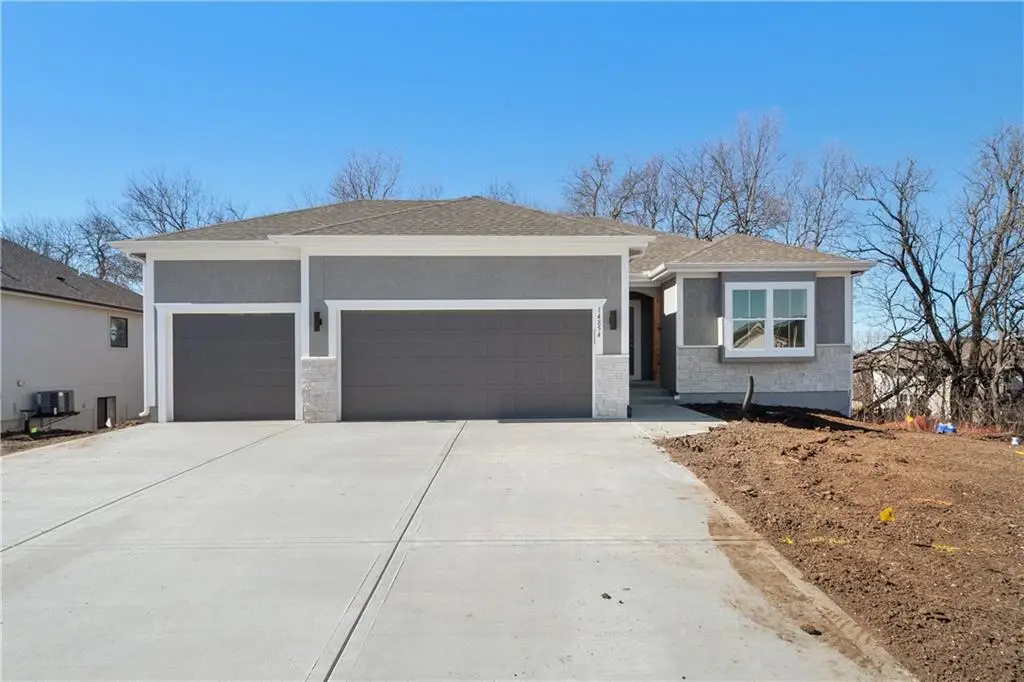 25986 W 140th Street, Olathe, KS 66061 - #1
