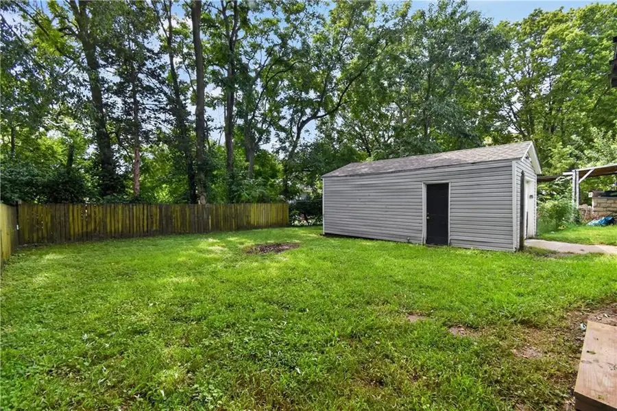 515 E Kansas Avenue, Independence, MO 64050 - #3