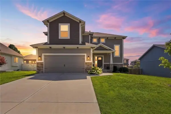 31445 W 85th Street, De Soto, KS 66018