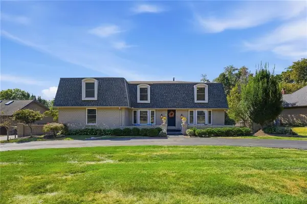 5305 W 83rd Street, Prairie Village, KS 66208