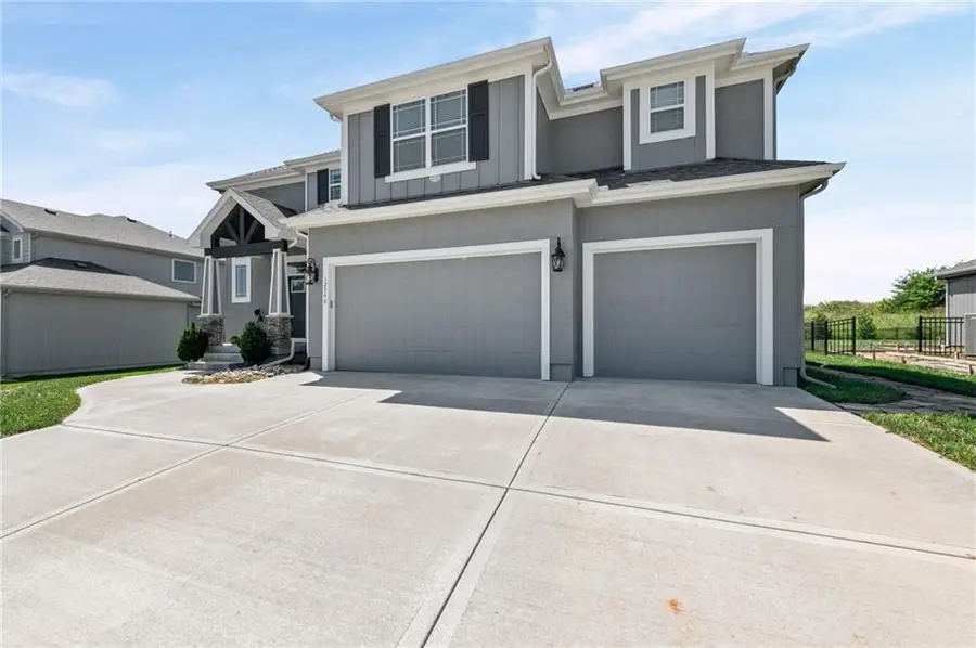 12740 N Imperial Drive, Platte City, MO 64079 - #2