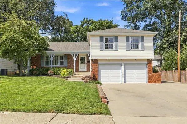 9110 W 89th Terrace, Overland Park, KS 66212