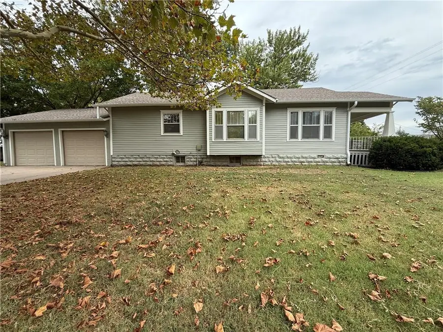 124 W Quincy Street, Pittsburg, KS 66762 - #2