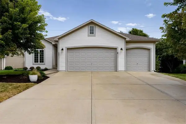 561 N Evergreen Street, Gardner, KS 66030
