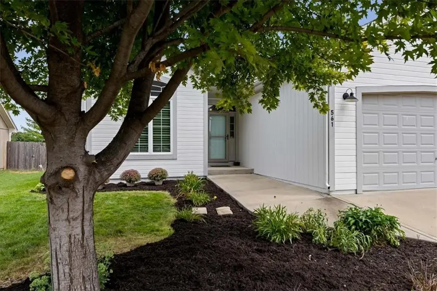 561 N Evergreen Street, Gardner, KS 66030 - #3