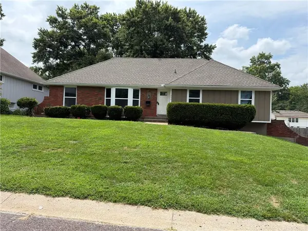 7504 Overton Avenue, Raytown, MO 64138