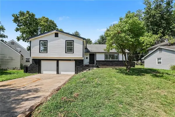9248 Switzer Street, Overland Park, KS 66214