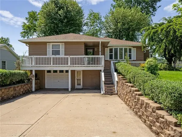 2204 Strader Terrace, St Joseph, MO 64503