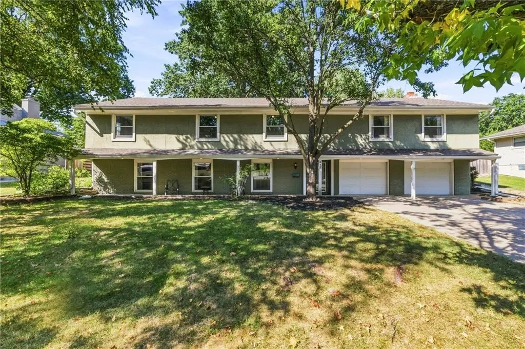 912 W 98th Street, Kansas City, MO 64114 - #1