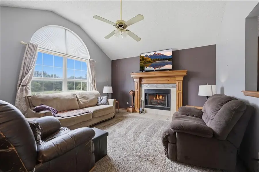 419 E Phillips Street, Odessa, MO 64076 - #3