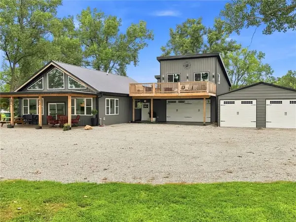 1933 Lake Viking Terrace, Gallatin, MO 64640