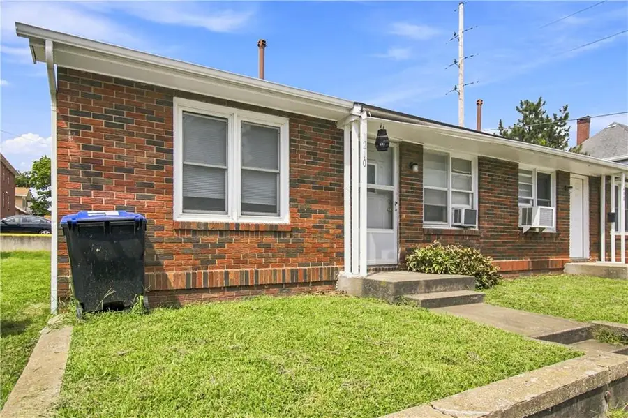 208/210 S Maguire Street, Warrensburg, MO 64093 - #2